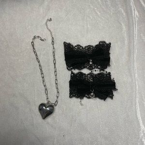 •Lace Goth Cuffs & Heart Chained Necklace•